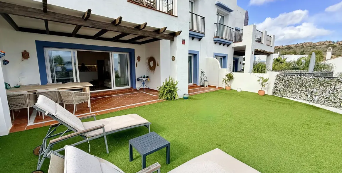 Продажа апартаментов на первом этаже в Benahavís 1