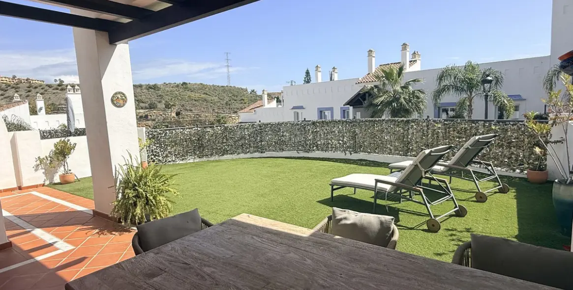 Продажа апартаментов на первом этаже в Benahavís 28