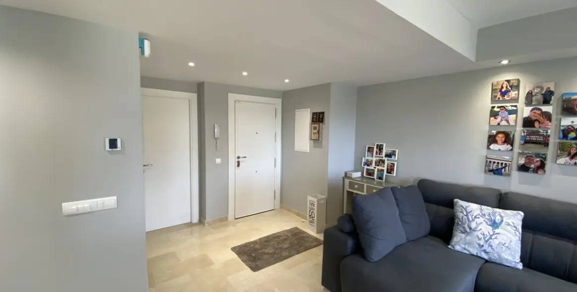 Продажа апартаментов на среднем этаже в Benahavís 1