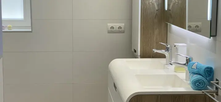 Sale of middle floor apartment in Benahavís 4