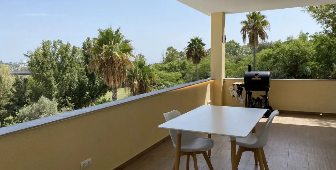 Продажа апартаментов на среднем этаже в Benahavís 13