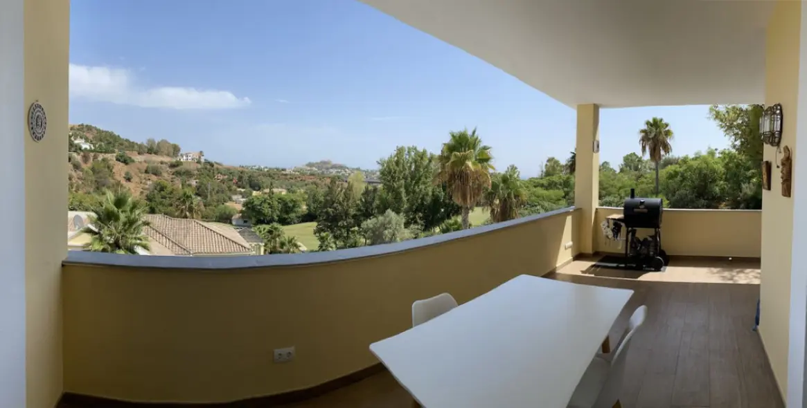 Продажа апартаментов на среднем этаже в Benahavís 14