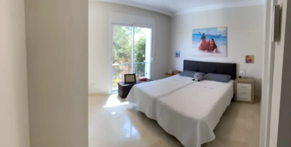 Продажа апартаментов на среднем этаже в Benahavís 18