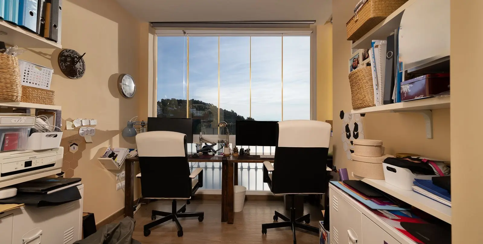 Sale of middle floor apartment in Benahavís 7