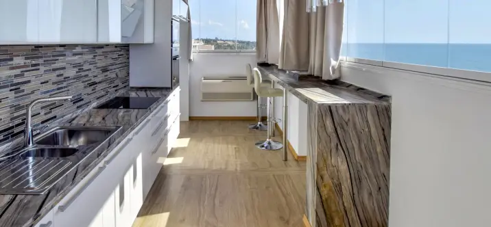 Short-term rent of penthouse in Estepona 2