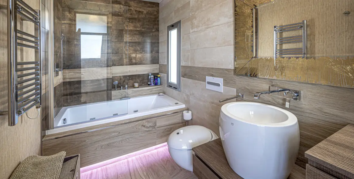 Short-term rent of penthouse in Estepona 14
