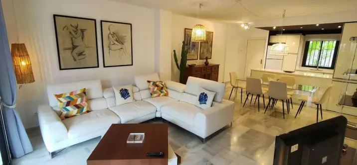 Long-term rent of ground floor apartment in Puerto Banús 0