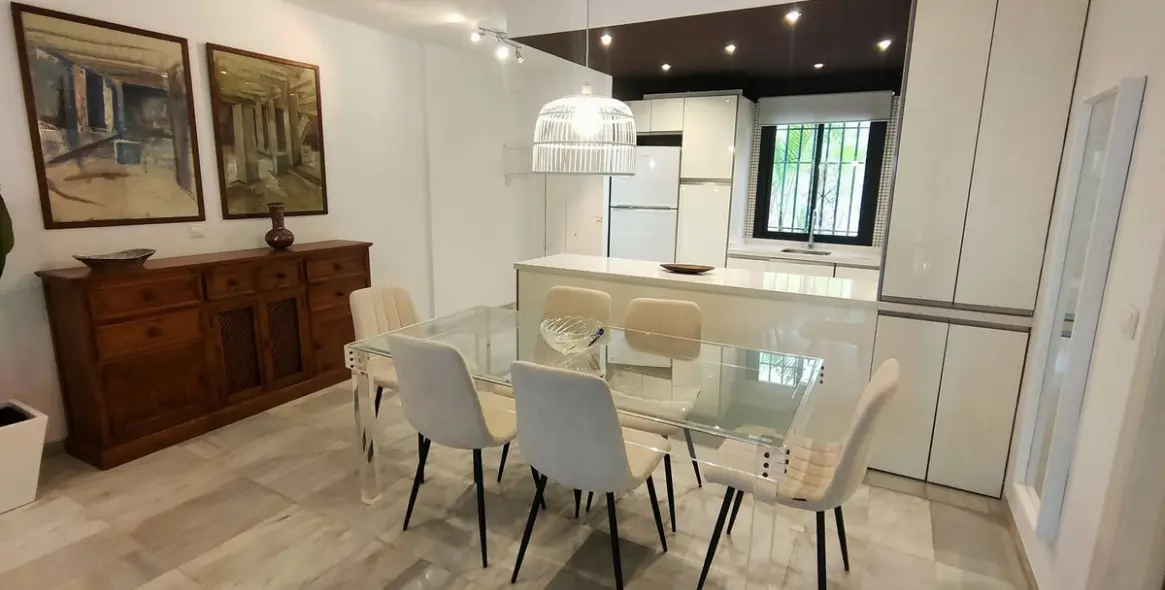 Long-term rent of ground floor apartment in Puerto Banús 11