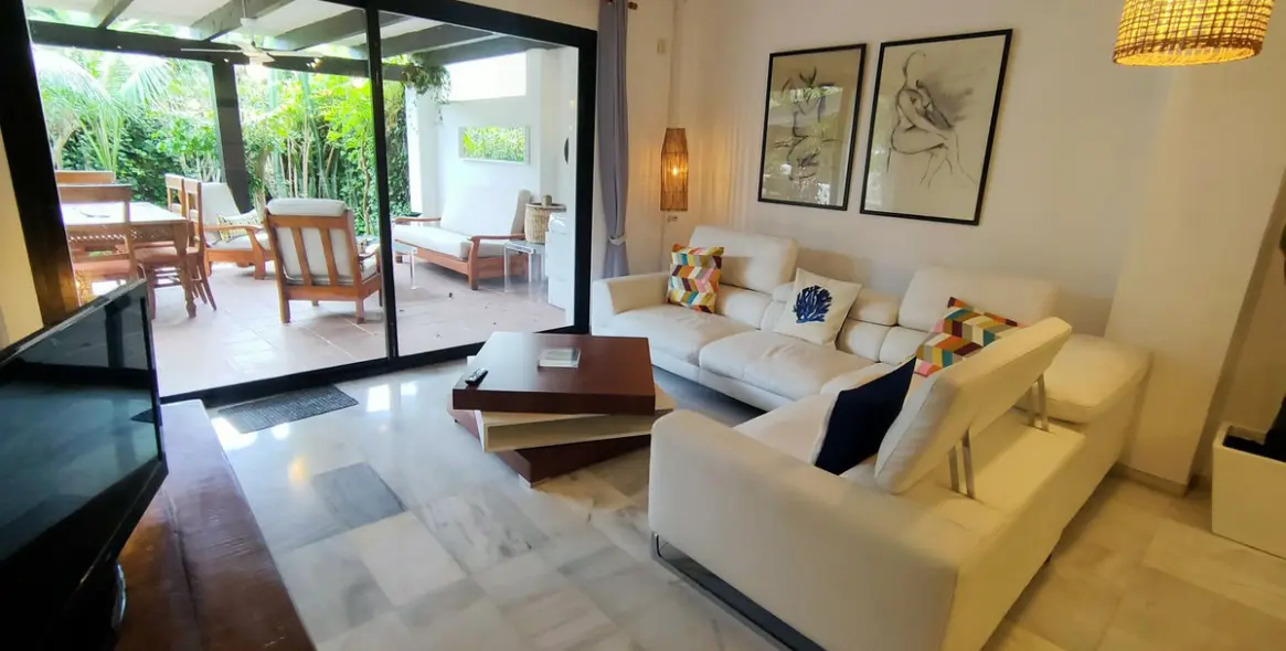 Long-term rent of ground floor apartment in Puerto Banús 13