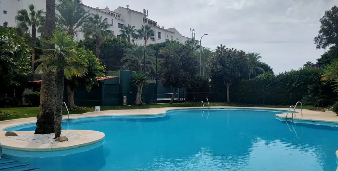 Долгосрочная аренда апартаментов на первом этаже в Puerto Banús 31