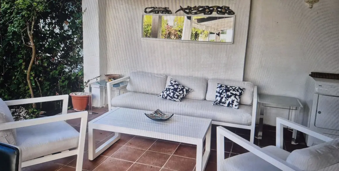 Долгосрочная аренда апартаментов на первом этаже в Puerto Banús 38