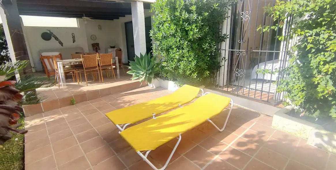 Долгосрочная аренда апартаментов на первом этаже в Puerto Banús 44