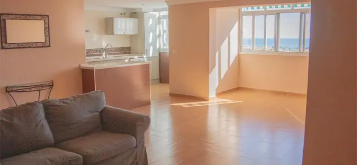 Sale of middle floor apartment in San Pedro de Alcántara 0