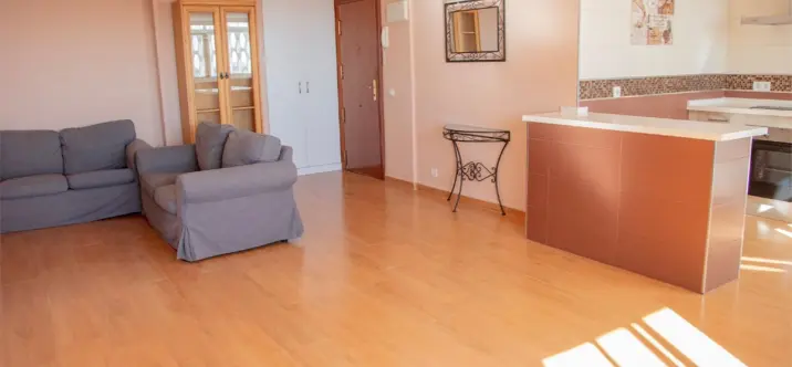 Sale of middle floor apartment in San Pedro de Alcántara 2