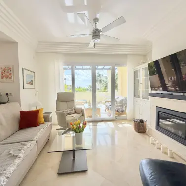 Venta de apartamento en planta media en Casares