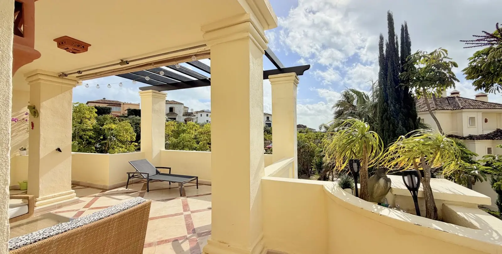 Venta de apartamento en planta media en Casares 15