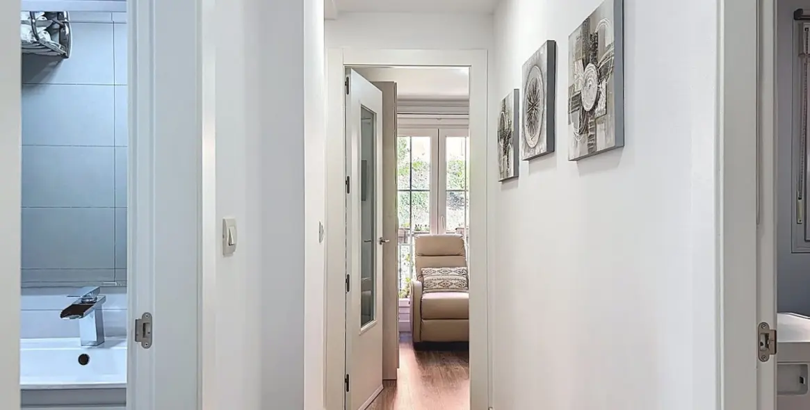 Sale of middle floor apartment in Rincón de la Victoria 12