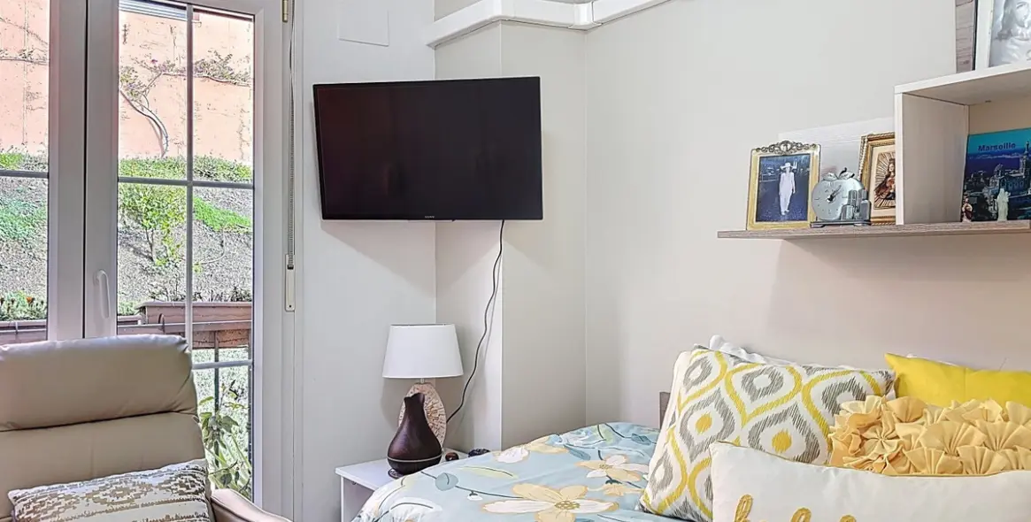 Sale of middle floor apartment in Rincón de la Victoria 18