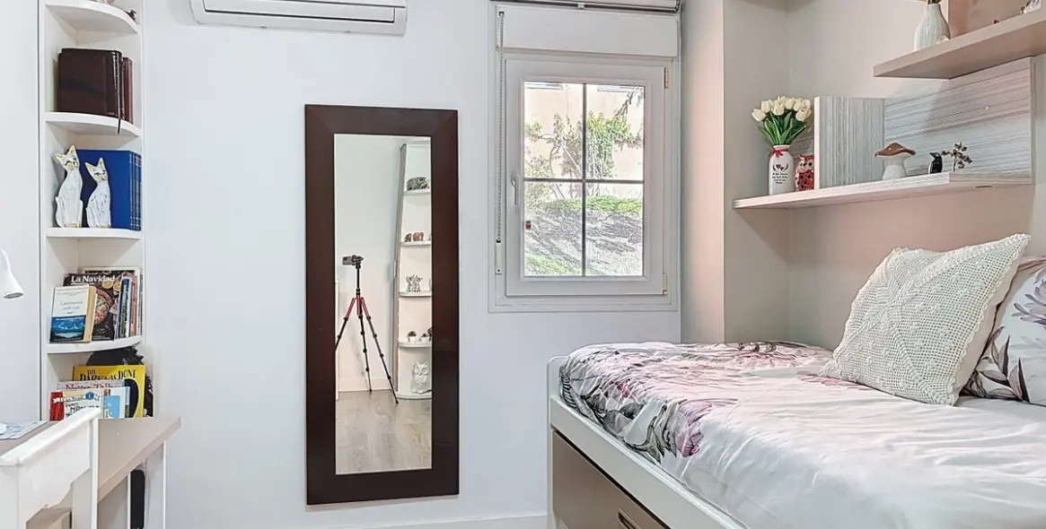 Sale of middle floor apartment in Rincón de la Victoria 21