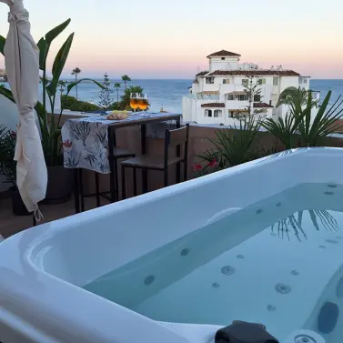 Sale of penthouse duplex in Estepona