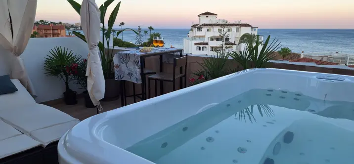 Sale of penthouse duplex in Estepona 0