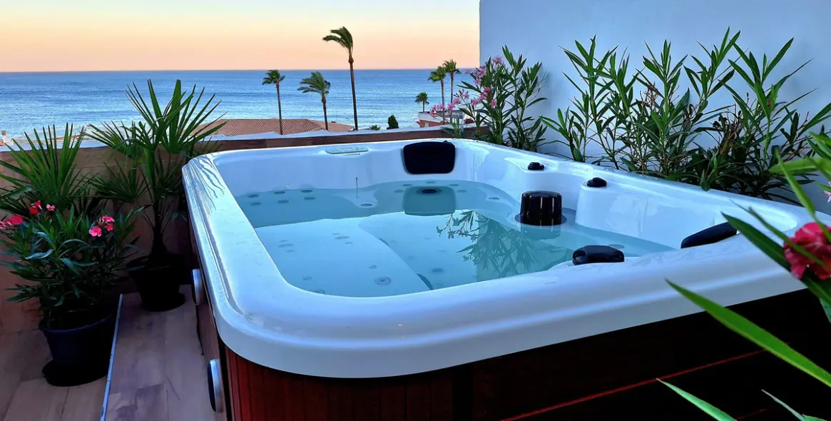 Sale of penthouse duplex in Estepona 9