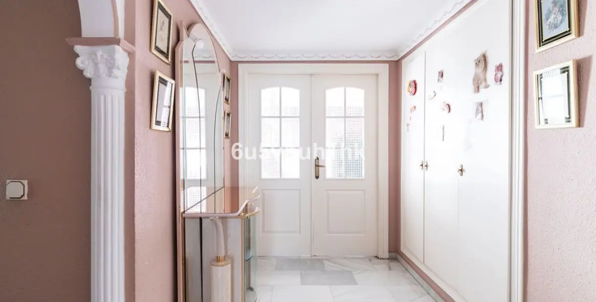 Venta de apartamento en planta media en Fuengirola 6