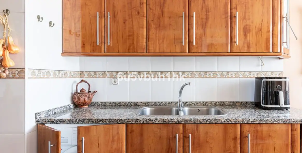 Venta de apartamento en planta media en Fuengirola 9