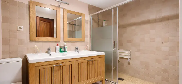 Sale of middle floor apartment in Marbella 1