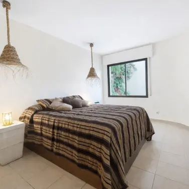 Sale of middle floor apartment in Marbella