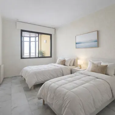 Sale of middle floor apartment in Marbella