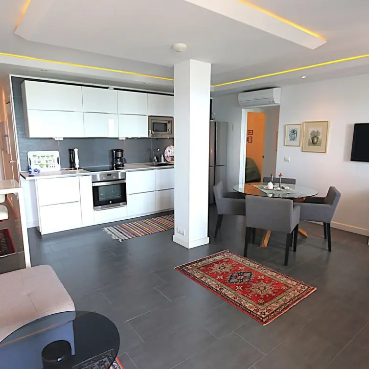 Venta de apartamento en planta media en Fuengirola