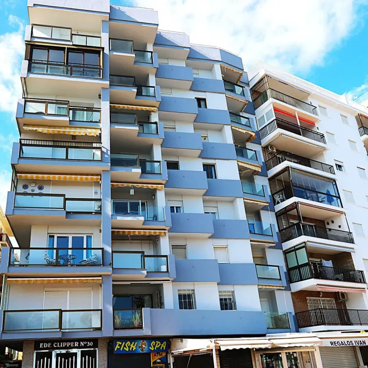 Venta de apartamento en planta media en Fuengirola