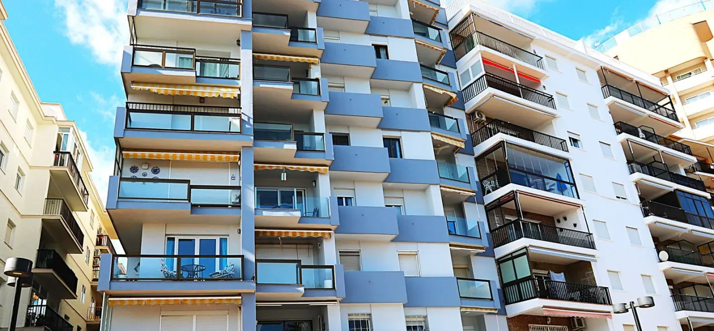 Venta de apartamento en planta media en Fuengirola 3