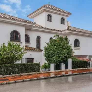 Sale of townhouse in La Duquesa