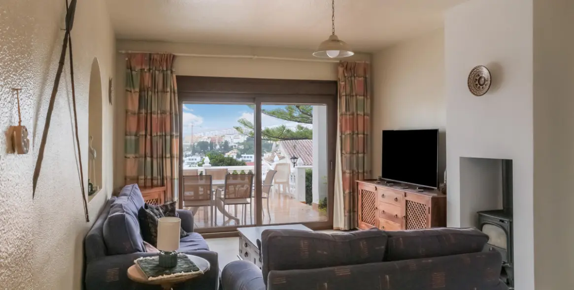 Sale of townhouse in La Duquesa 13