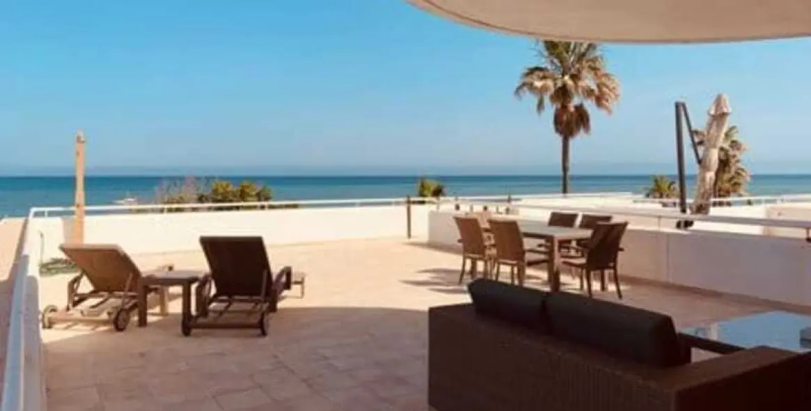 Продажа апартаментов на среднем этаже в Estepona 3