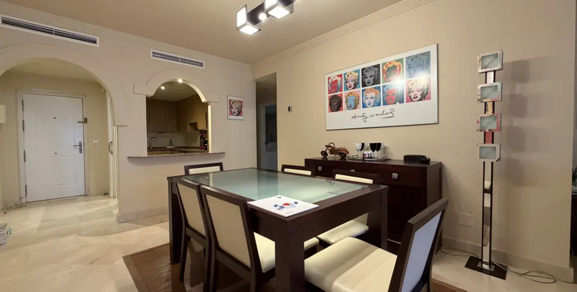 Продажа апартаментов на среднем этаже в Estepona 7