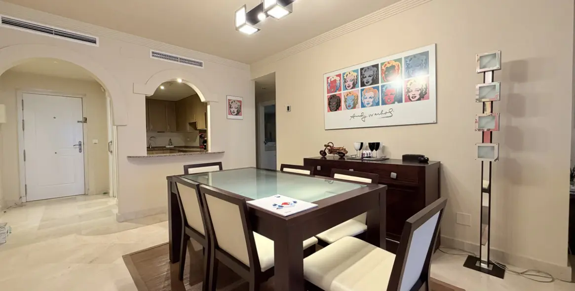 Продажа апартаментов на среднем этаже в Estepona 6