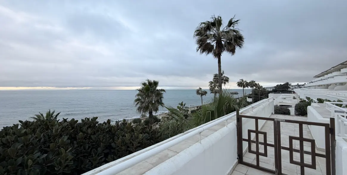 Продажа апартаментов на среднем этаже в Estepona 15