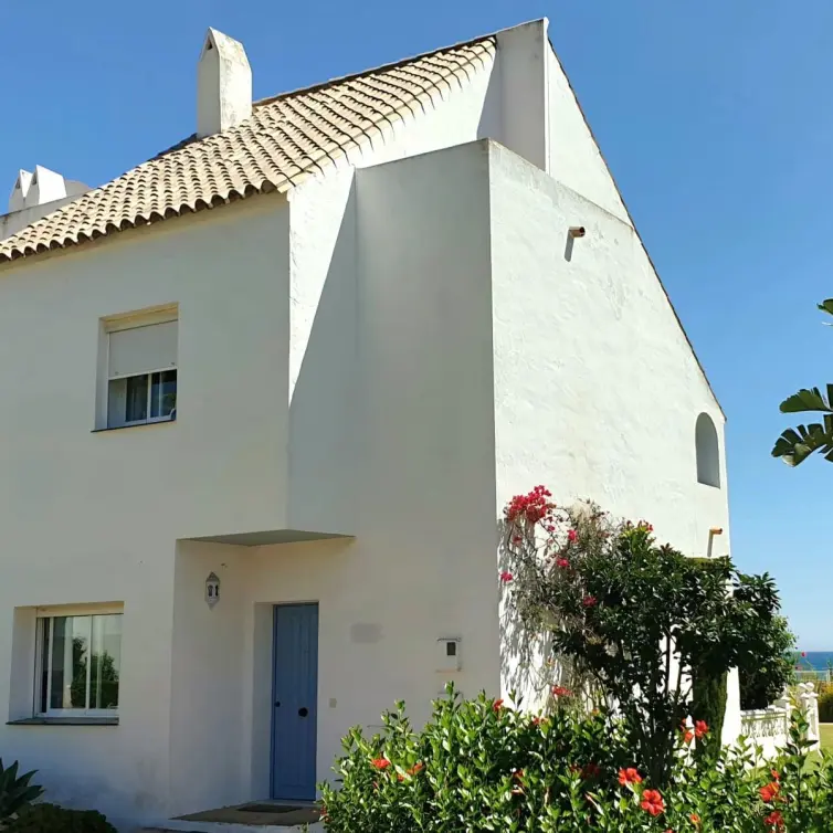 Sale of semi-detached house in Casares