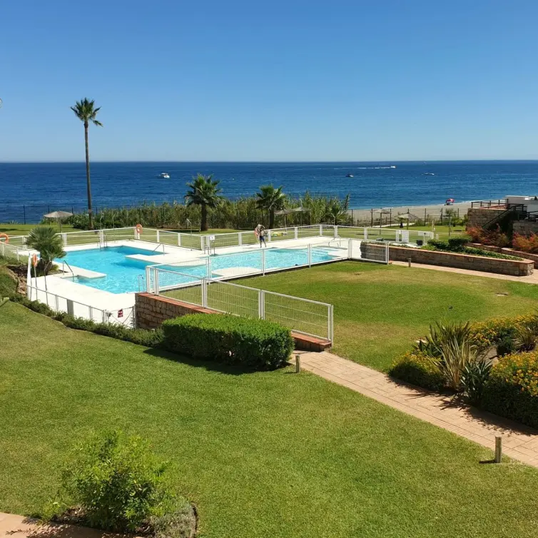 Sale of semi-detached house in Casares
