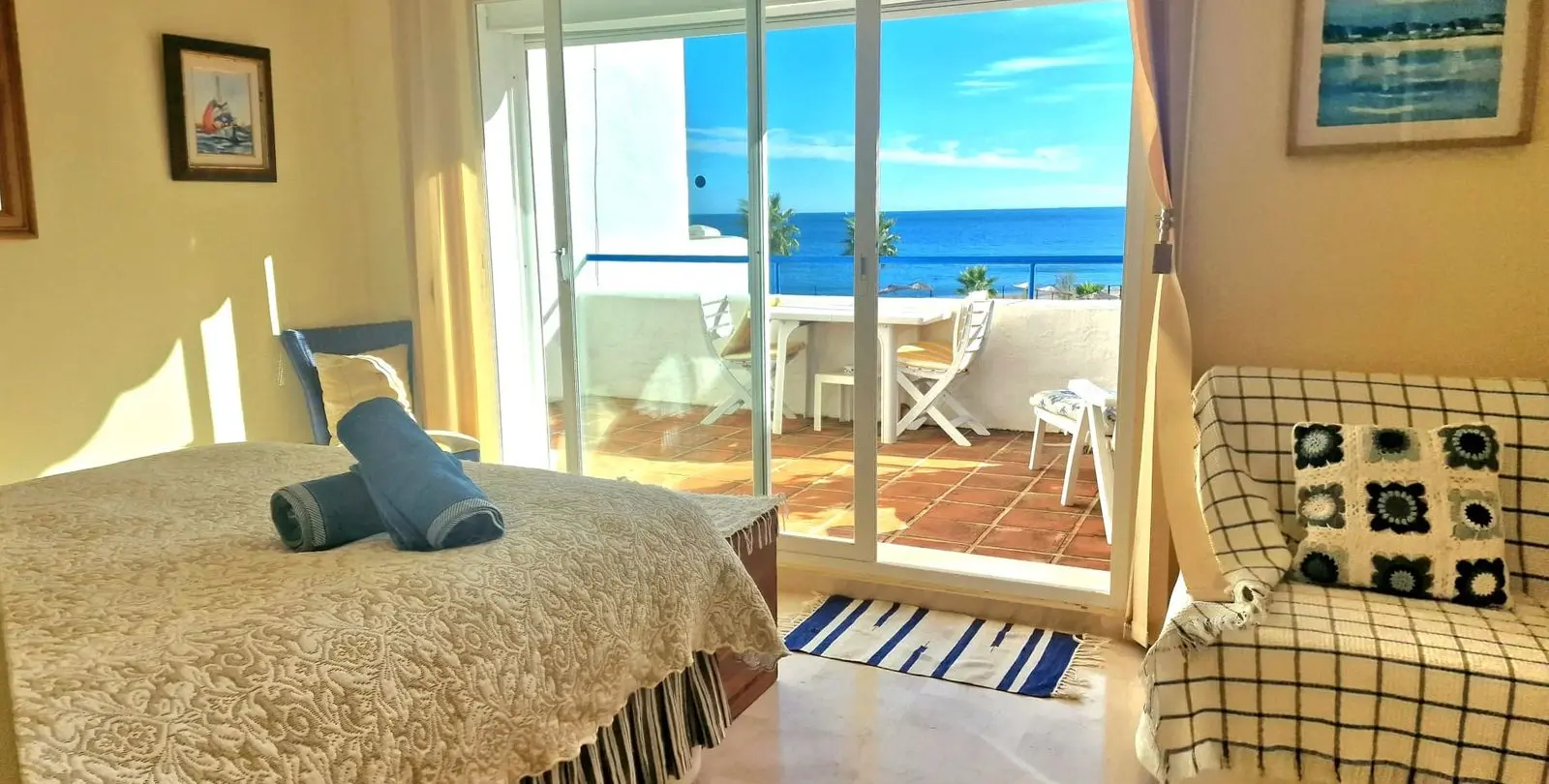 Sale of semi-detached house in Casares 8