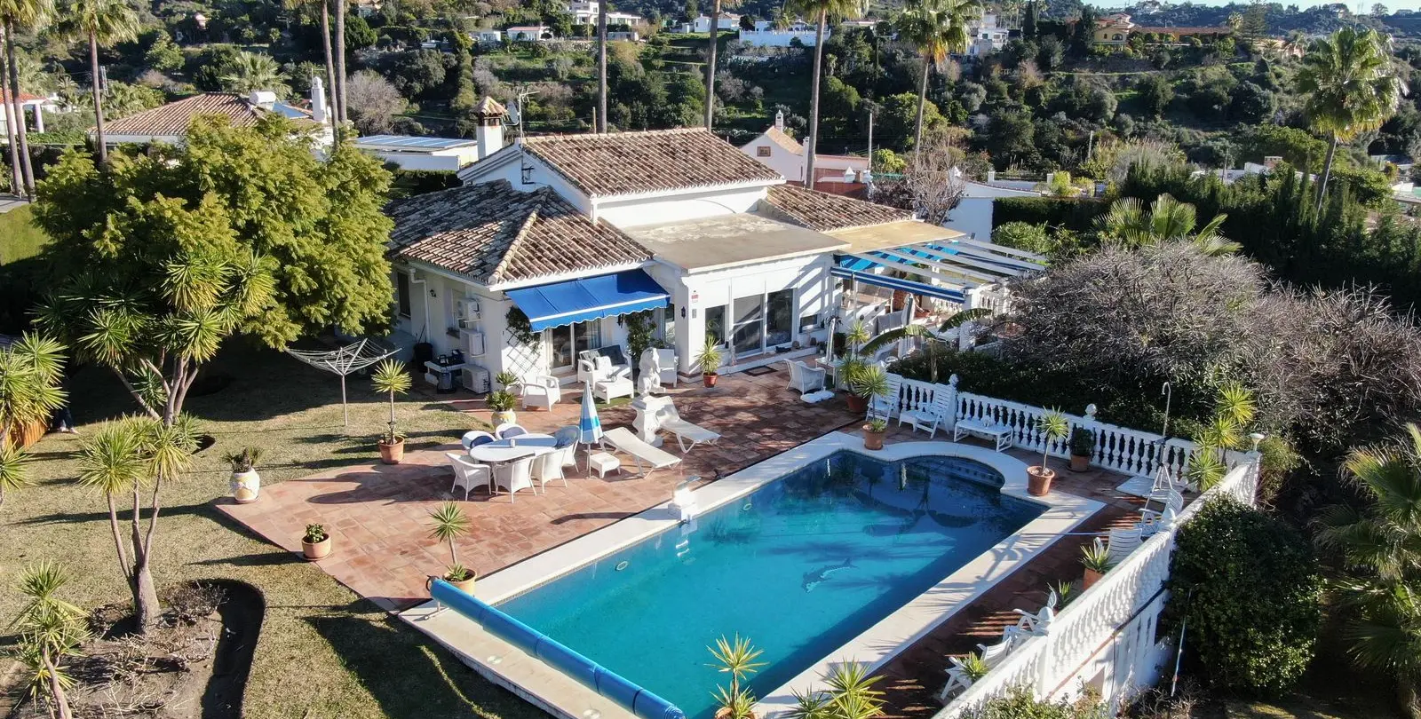 Sale of finca - cortijo in Estepona 1