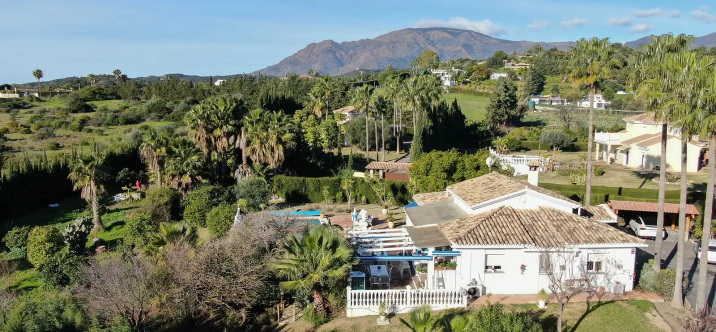 Sale of finca - cortijo in Estepona 3