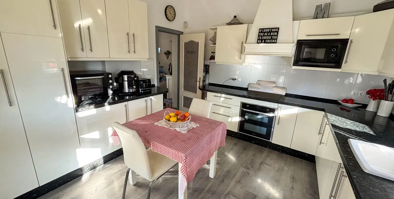 Sale of finca - cortijo in Estepona 18