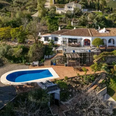 Sale of detached villa in Alhaurín el Grande