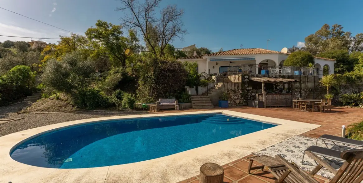 Sale of detached villa in Alhaurín el Grande 2