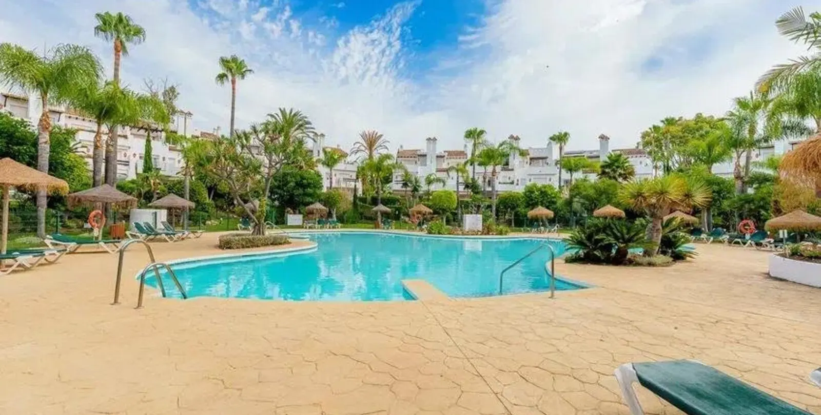 Sale of townhouse in Costalita 23