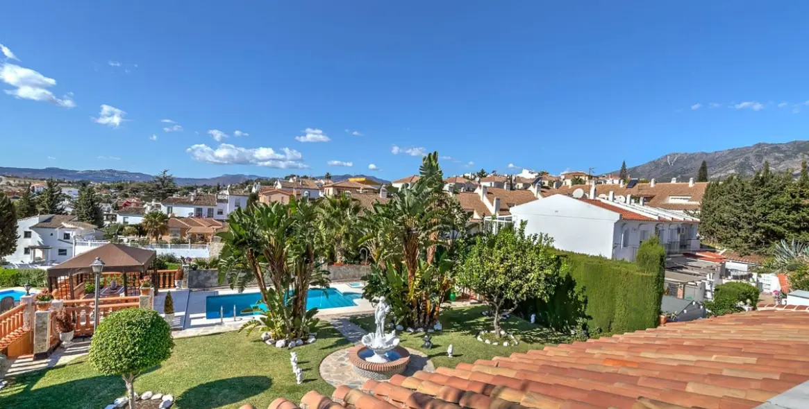 Продажа  отдельно стоящей виллы в Mijas 3